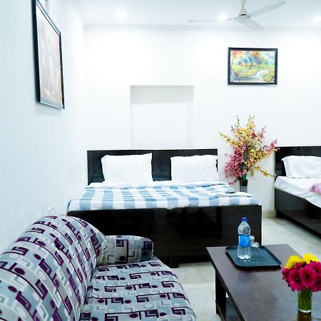 Hotel Tom - Jungpura Chruch Road New Delhi Exterior foto