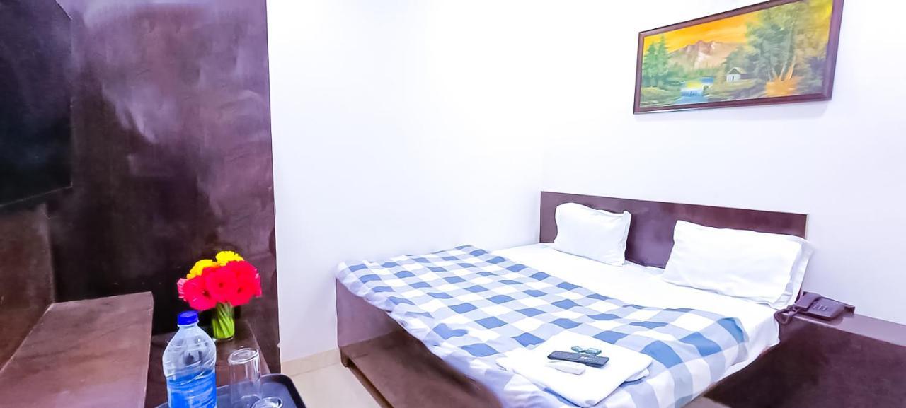 Hotel Tom - Jungpura Chruch Road New Delhi Exterior foto