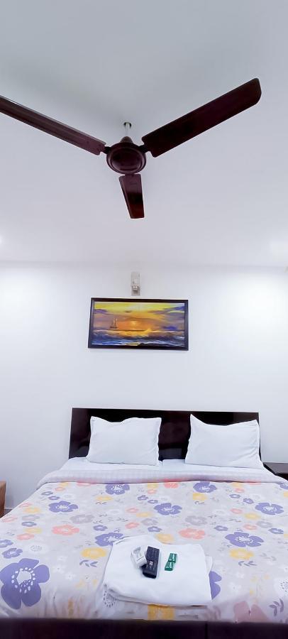 Hotel Tom - Jungpura Chruch Road New Delhi Exterior foto